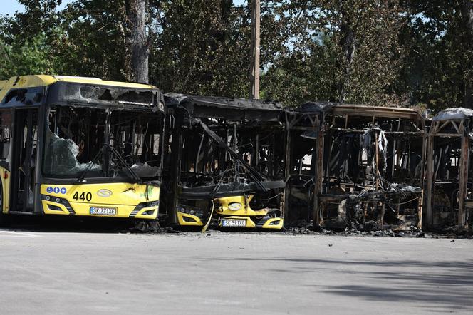 Pożar autobusów w zajezdni w Bytomiu