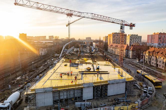 Centrum przesiadkowe w centrum Zabrza. Prace idą pełną parą