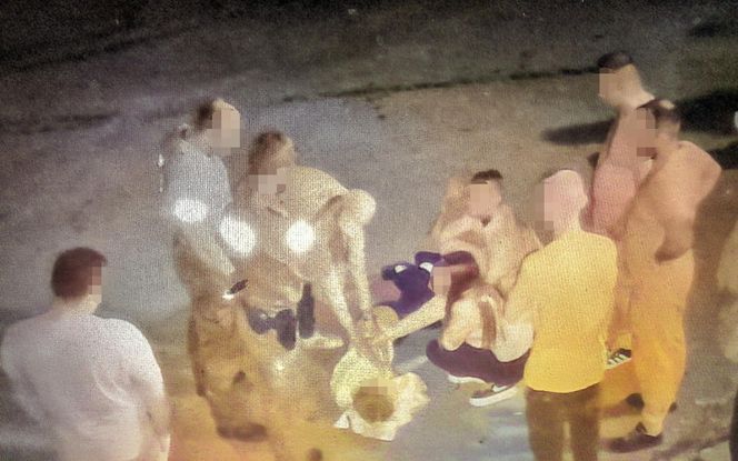 Syn konał na ulicy, a oni tylko stali!