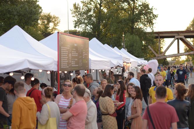Festiwal Przekąsek zawita nad Wisłę.  Już dziś rezerwujcie swój czas i brzuch! 