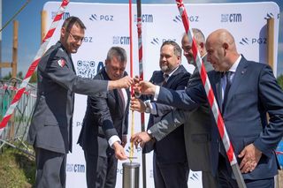 Uroczystość wmurowania kapsuły pod budowę Centrum Elektroniki Militarnej