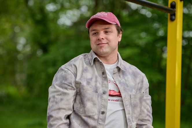 Na Wspólnej odc. 4078. Remek Klusek (Maciej Kobiela)