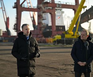 Donald Tusk i Dariusz Klimczak odwiedzili Port Gdańsk