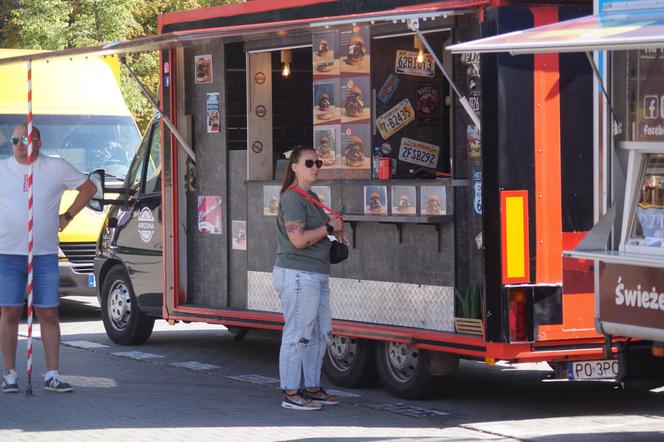 Food Truck Festivals 2023 w Bydgoszczy. Wyjątkowe restauracje zaparkowały pod Torbydem [ZDJĘCIA]