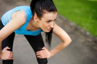 Ból brzucha przy bieganiu: przyczyny. Co robić, gdy w czasie biegania złapie cię kolkowy ból brzucha?