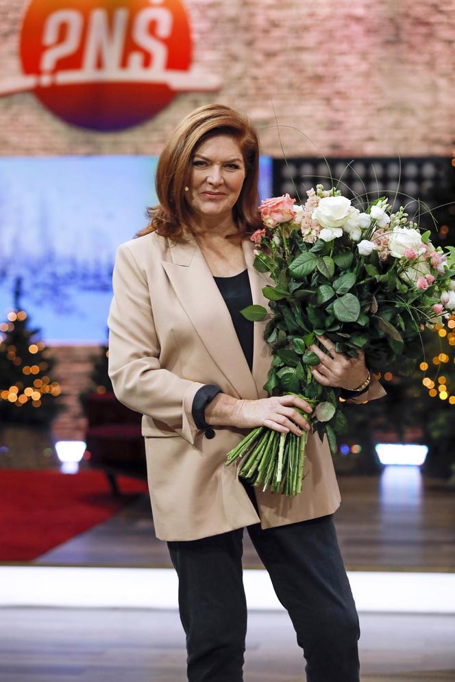 Katarzyna Dowbor obsypana kwiatami w "Pytaniu na śniadanie"