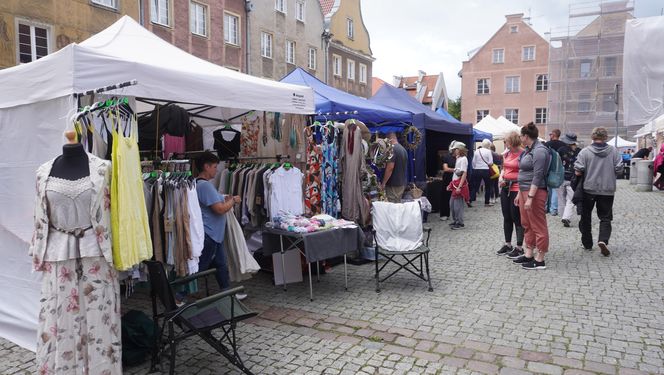 Dni Olsztyna 2025. Dziesiątki wystawców i setki olsztynian na Jarmarku Jakubowym