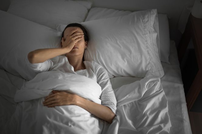 Zapomnij o owcach. Oto 13 sposobów, które faktycznie ułatwiają zasypianie