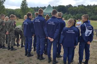 Rzucali granatem do celu, ciągnęli ciężarówkę i strzelali z broni. Zlot klas mundurowych z regionu za nami!