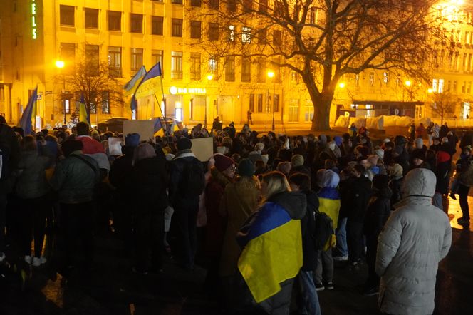 Manifestacja w trzecią rocznicę wybuchu wojny w Ukrainie