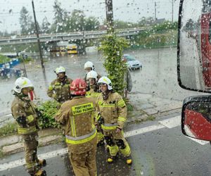 Zalane ulice i pękające wały. Dramatyczna noc przed nami? Zwołano sztab kryzysowy