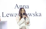 Anna Lewandowska przerobiona na nowej okładce. Fani jej nie poznali