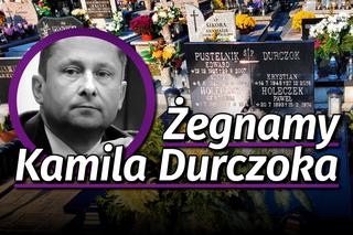 Pogrzeb Kamila Durczoka. W deszczu i łzach pożegnali dziennikarza [OSTATNIE POŻEGNANIE]