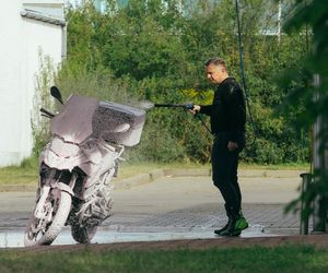 Minister Jakub Stefaniak odpicował sobie maszynę