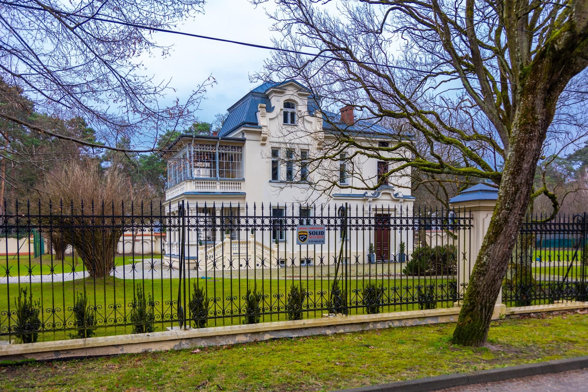 Konstancin-Jeziorna. Zabytkowe wille odzyskują dawny blask - zobacz wyremontowane rezydencje