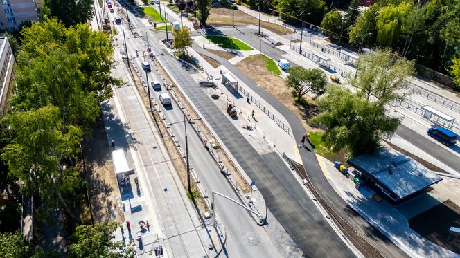Tramwaj na Stegny w Warszawie w przeddzień otwarcia