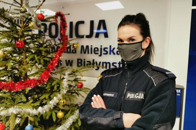 Starszy posterunkowy Ewelina Łuckiewicz z Białegostoku ugasiła płonące auto na ul. Sopoćki