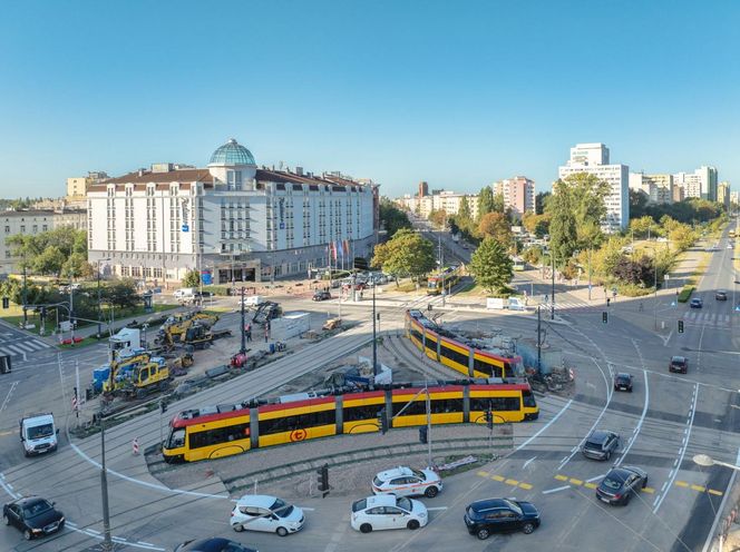 Plac Zawiszy przed i po remoncie