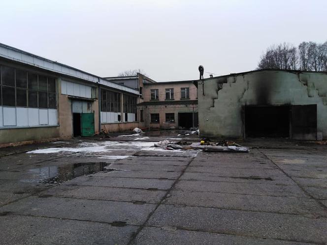 Ogromny pożar zakładu stolarskiego w Głuszynie