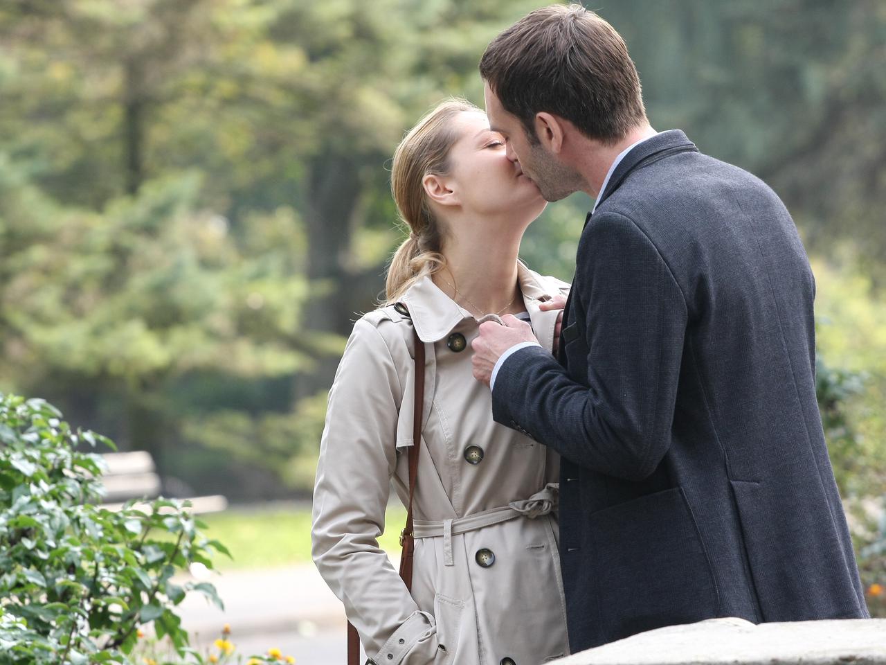 PRZYJACIÓŁKI odc. 9. INGA (Małgorzata Socha) i Piotr (Mariusz Zaniewski)