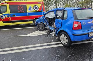 Poważny wypadek na krajowej piętnastce. Droga jest zablokowana, trzy osoby ranne!