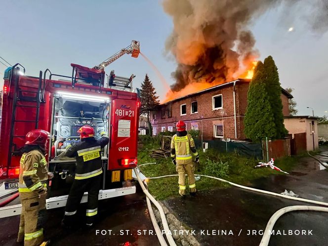 Śmiertelny pożar w Malborku. 37-latka podejrzana o podpalenie. Usłyszała zarzuty [ZDJĘCIA]