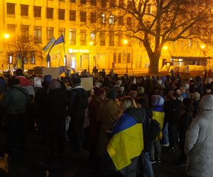 Manifestacja w trzecią rocznicę wybuchu wojny w Ukrainie