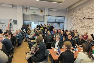 Zbiórka podpisów w sprawie Szkoły Podstawowej nr 1 w Lesznie