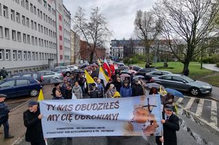 Tłumy ludzi na ulicach Bydgoszczy
