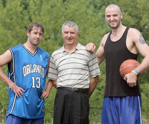 W taki sposób Marcin Gortat świętował z ojcem i bratem angaż w NBA. „Super Express” towarzyszył im w tych chwilach