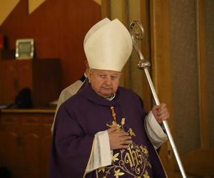 Kard. Stanisław Dziwisz: Świętość człowieka wyraża się przede wszystkim przez miłość