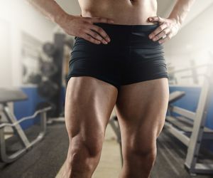 Mięsień czworogłowy uda – budowa i funkcje. Ćwiczenia na mięśnie czworogłowe uda