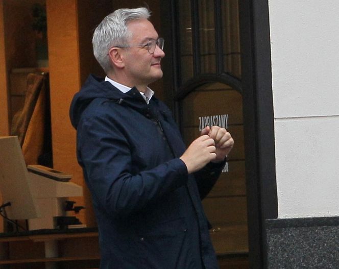 Robert Biedroń kupił okulary