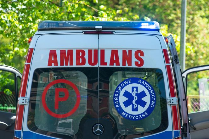 Groźny wypadek na placu budowy. Pustaki spadły na pracownika