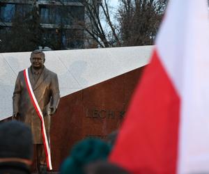 Odsłonięcie pomnika Lecha Kaczyńskiego przy Placu Teatralnym w Lublinie