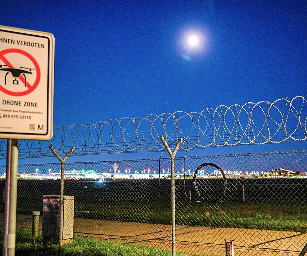 Drony paraliżują lotnisko w Monachium. Chaos na niebie i ziemi, tysiące pasażerów uziemionych