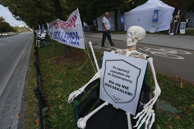 Białe Miasteczko 2.0, protest pracowników ochrony zdrowia