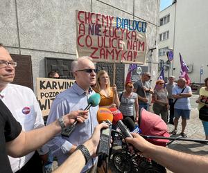 Protestowali przed urzędem miasta w Gdyni. Szczurek, oddaj za paliwo!