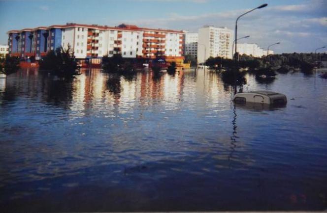 Powódź tysiąclecia we Wocławiu. Tak wielka woda zalała miasto w 1997 r. [ZDJĘCIA] 
