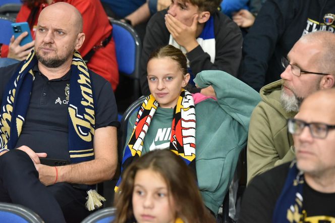 Arriva Lotto Twarde Pierniki Toruń - Legia Warszawa, zdjęcia kibiców i zawodników z meczu Orlen Basket Ligi