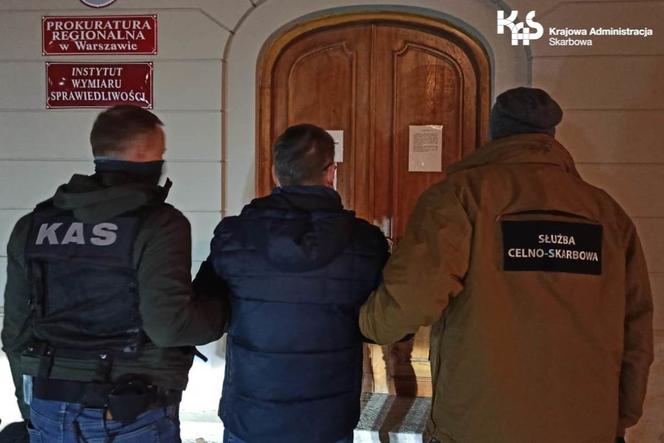 Warmińsko-mazurska KAS rozbiła zorganizowaną grupę przestępczą. Są kolejne zatrzymani