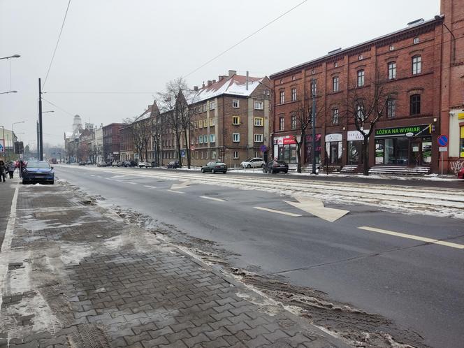 Rewolucja parkingowa w Katowicach weszła w życie i jak każda, zjada (nie)swoich mieszkańców