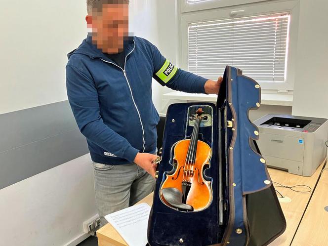 Policjanci odzyskali skrzypce, należące do pięknej artystki. Trop zaprowadził ich do Torunia