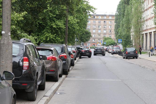 Radni przegłosowali wielką podwyżkę! Kierowcy zapłacą więcej za parkowanie