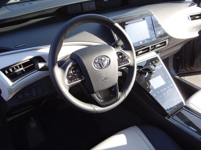 Toyota Mirai 2015