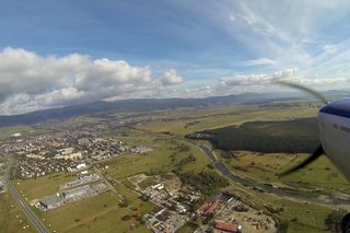 9-latek oślepiał pilotów laserem! Zaskakujący finał sprawy