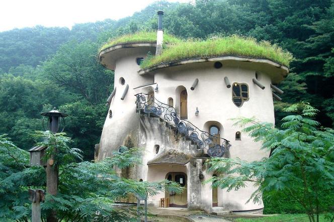 Domek w kształcie grzyba