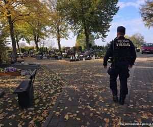 Wrocławska policja apeluje przed Uroczystością Wszystkich Świętych. Nie zapominajmy o bezpieczeństwie