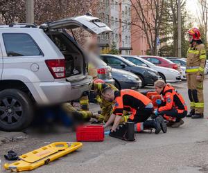 Zabrze: 42-latek przygnieciony przez samochód osobowy