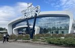 Hala sportowa w Puławach zamieniła się w arsenał. Tłumy na zlocie miłośników broni